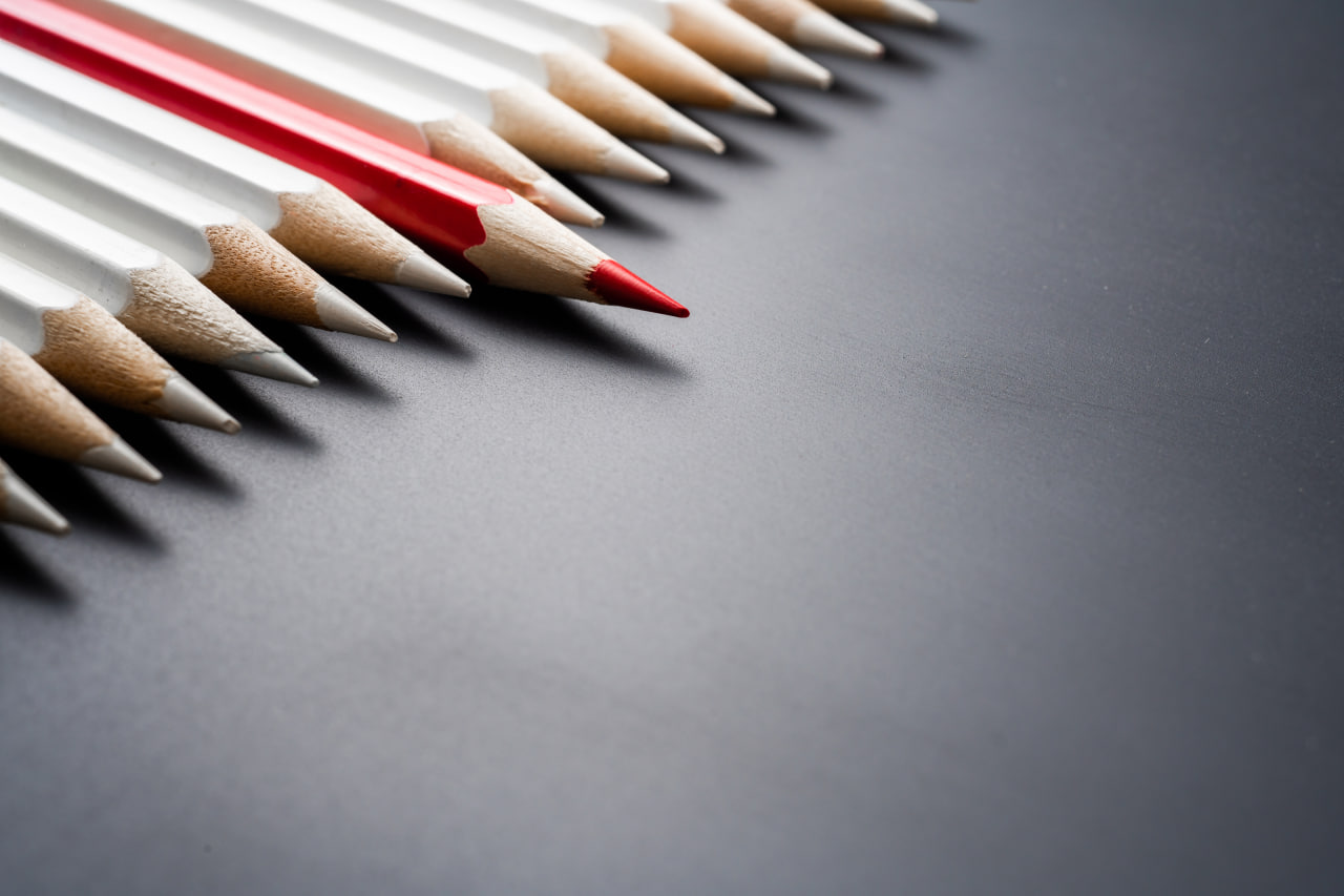 ثوابت و متغیّرات کجا هستند؟